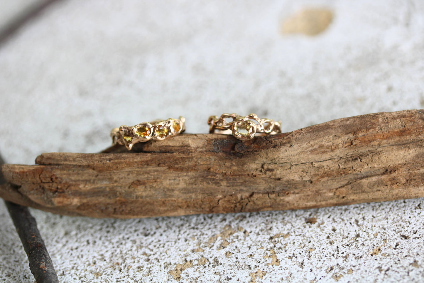yellow sapphire gold ring