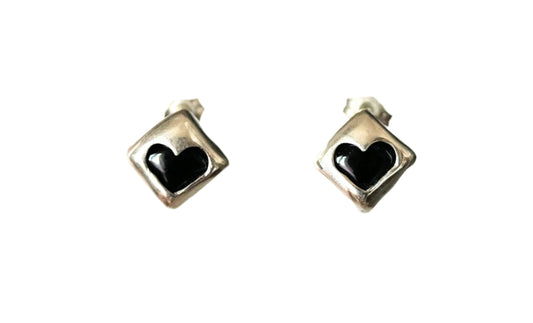 Queen of Heart Silver Earrings with Black Onyx