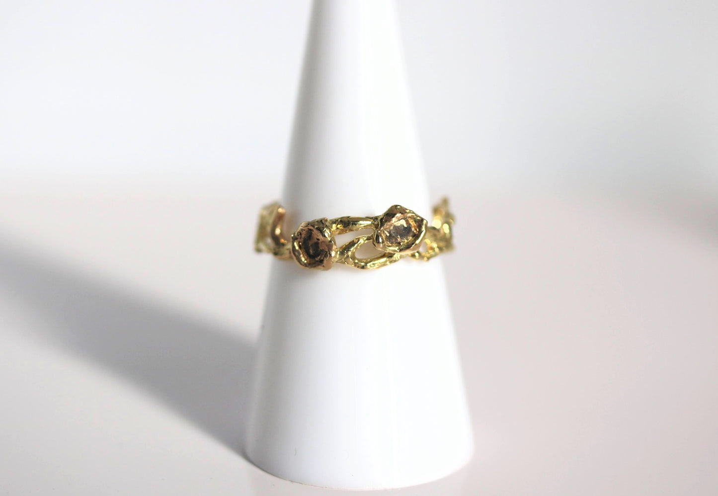 18k gold with diamond ring