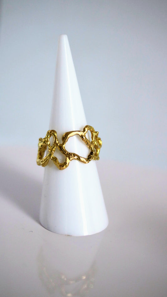 gold statement ring with yellow diamond