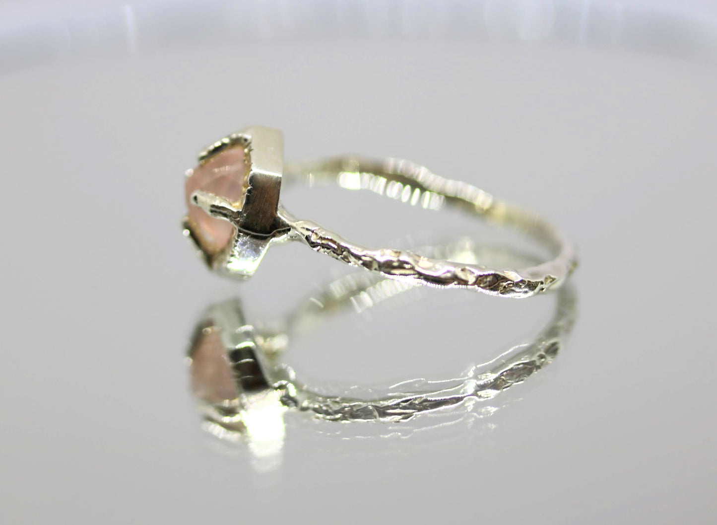 rose quartz silver ring