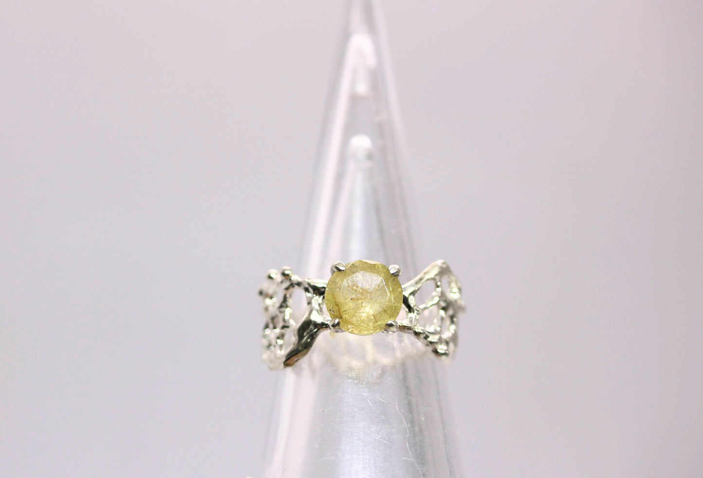 gold rutilated quartz ring
