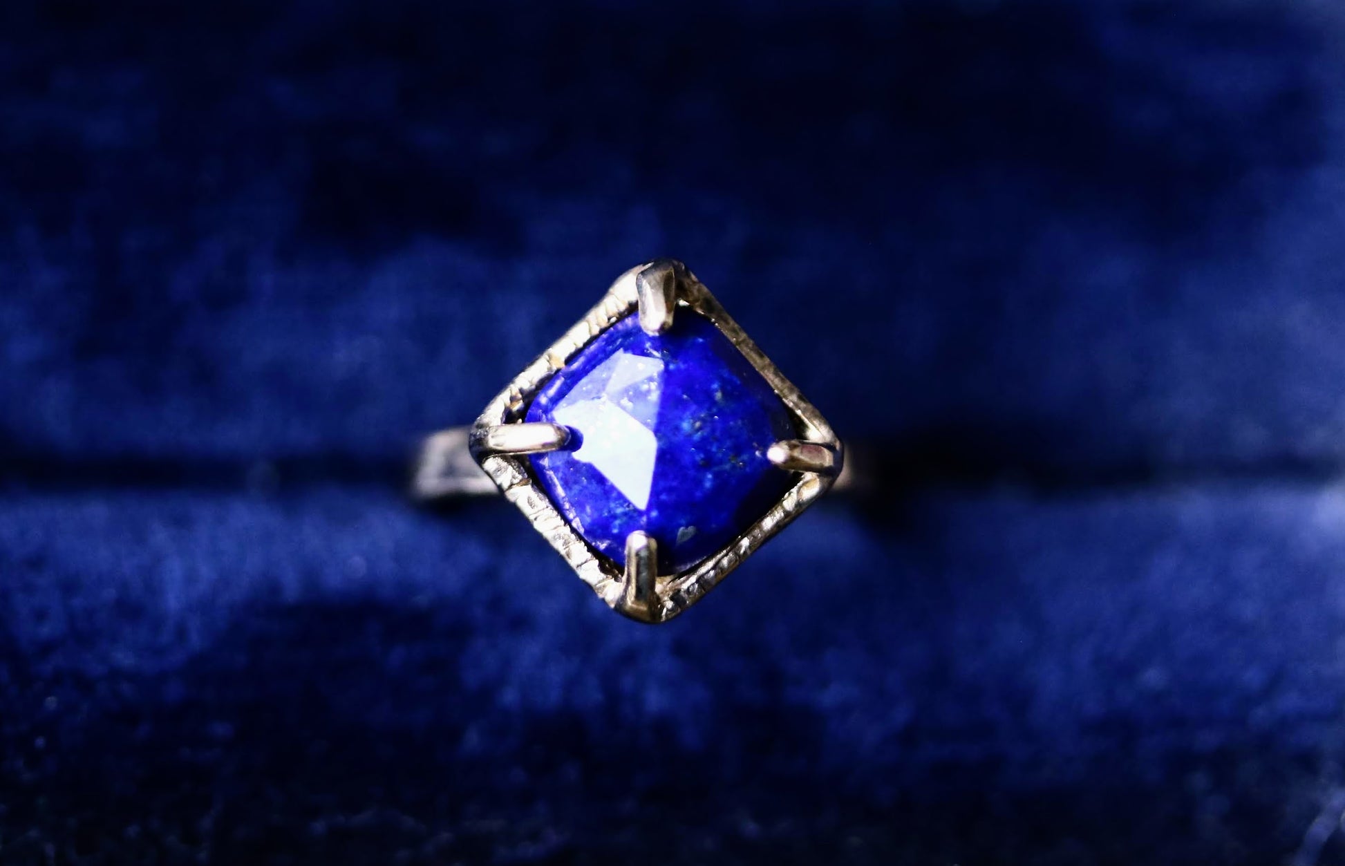 lapis lazuli solitaire ring