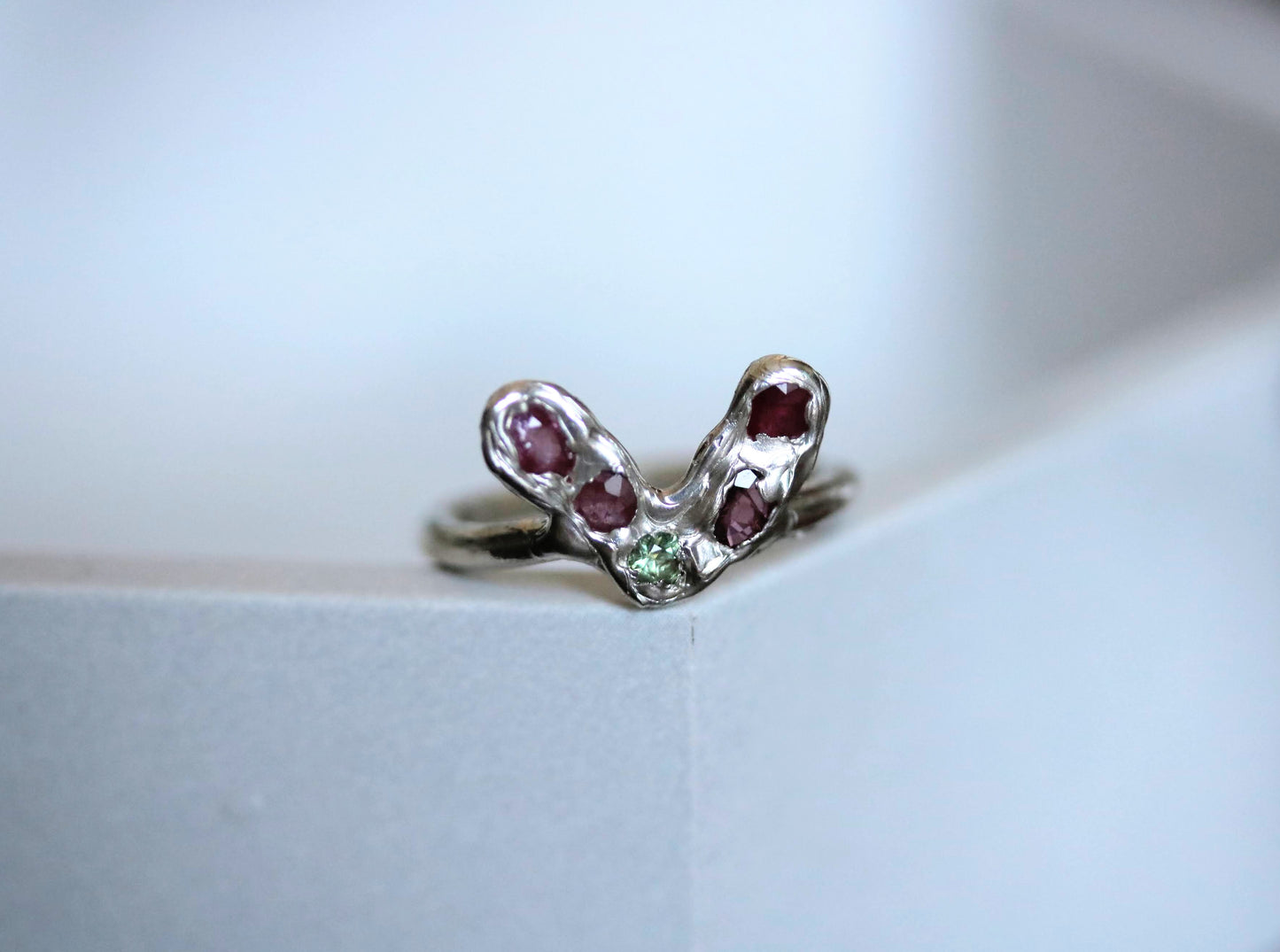 SILVER RUBY SAPPHIRE HEART RING
