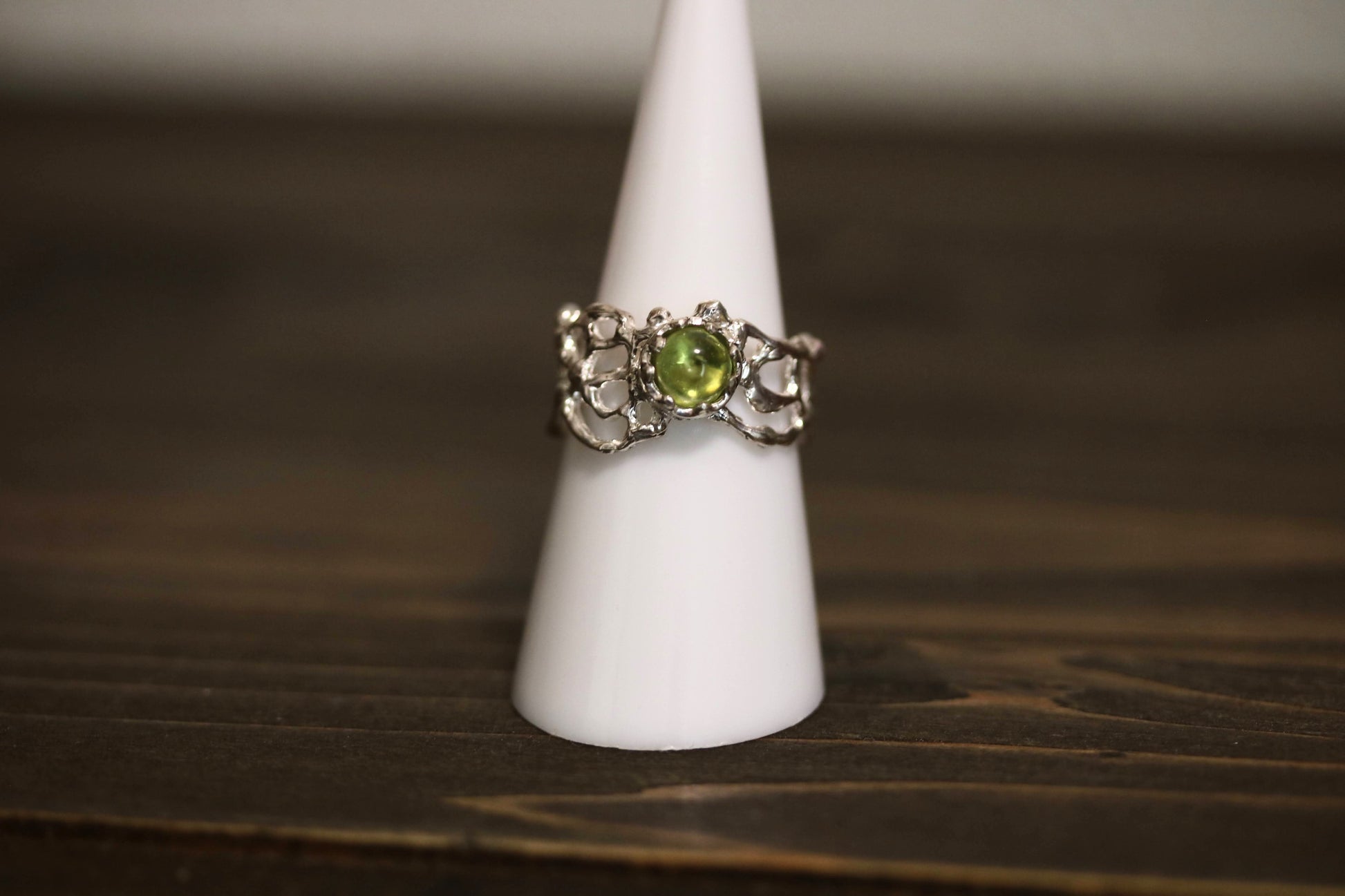 peridot silver ring
