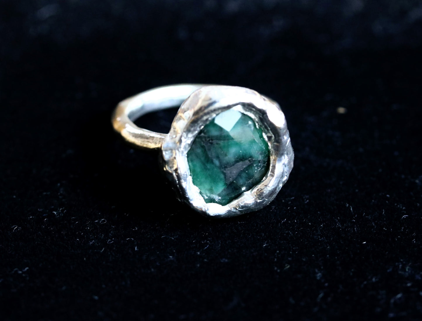 emerald silver ring