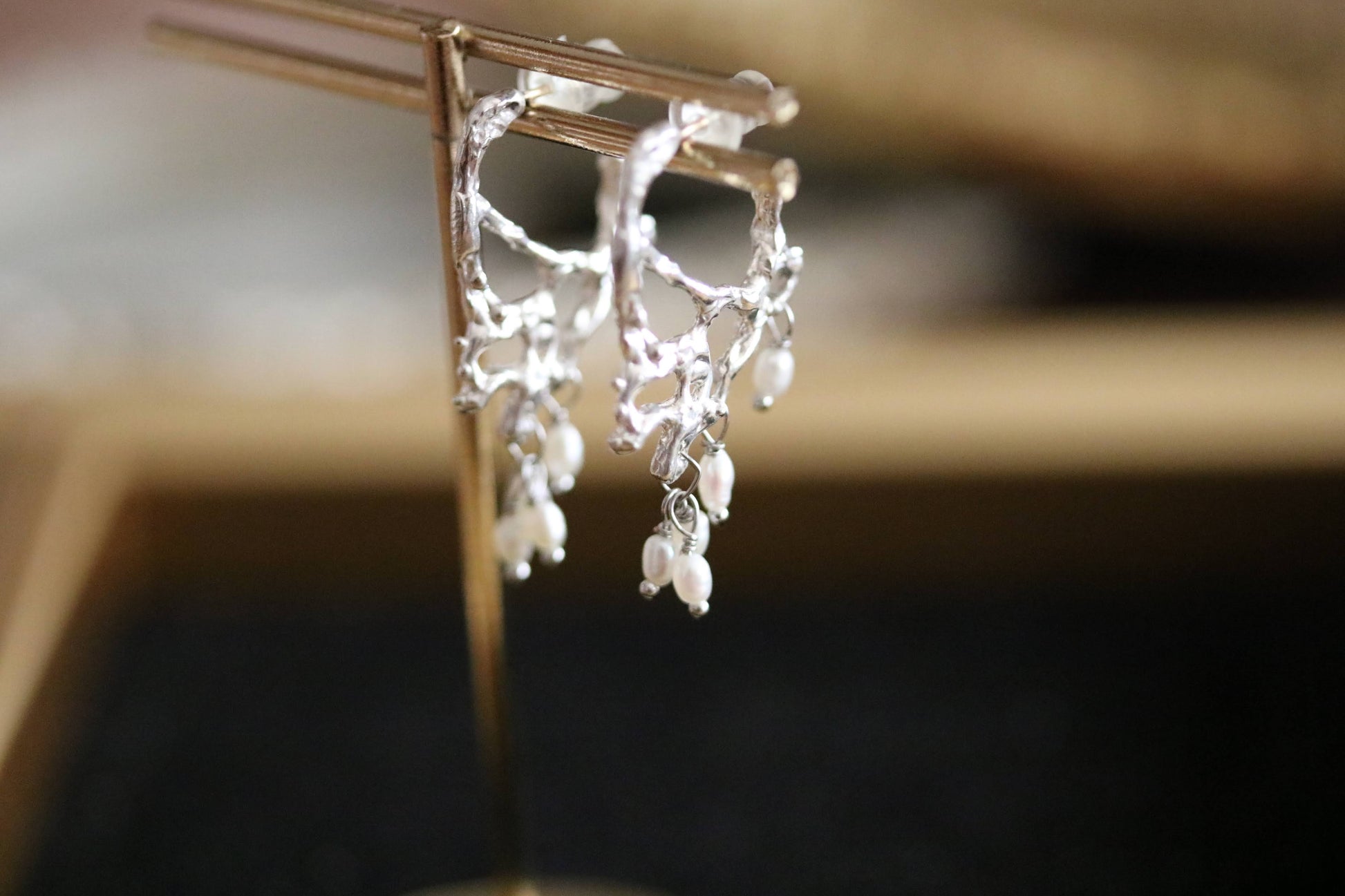 silver with fresh pearls 