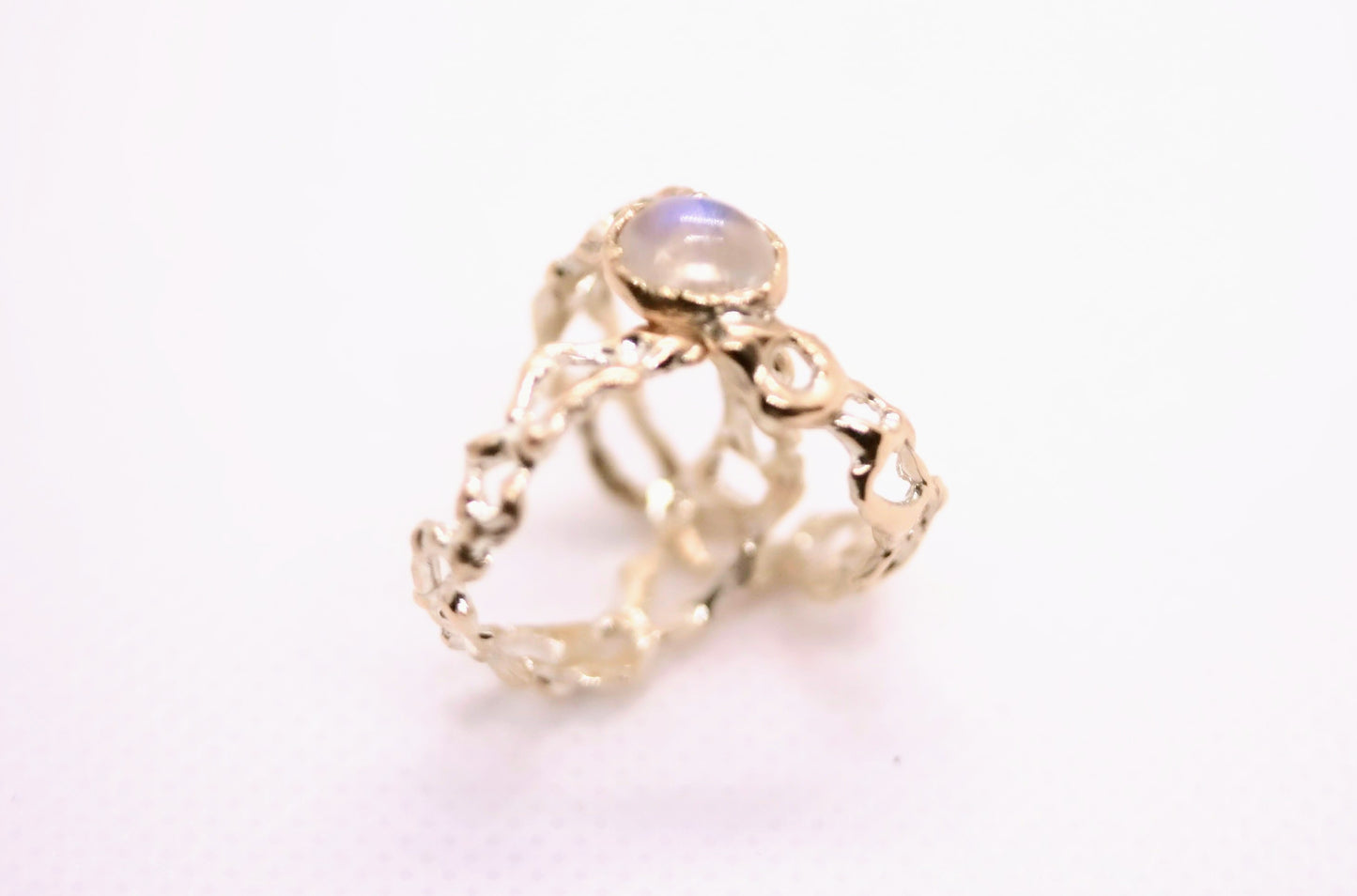 STACKABLE GOLD MOONSTONE RING
