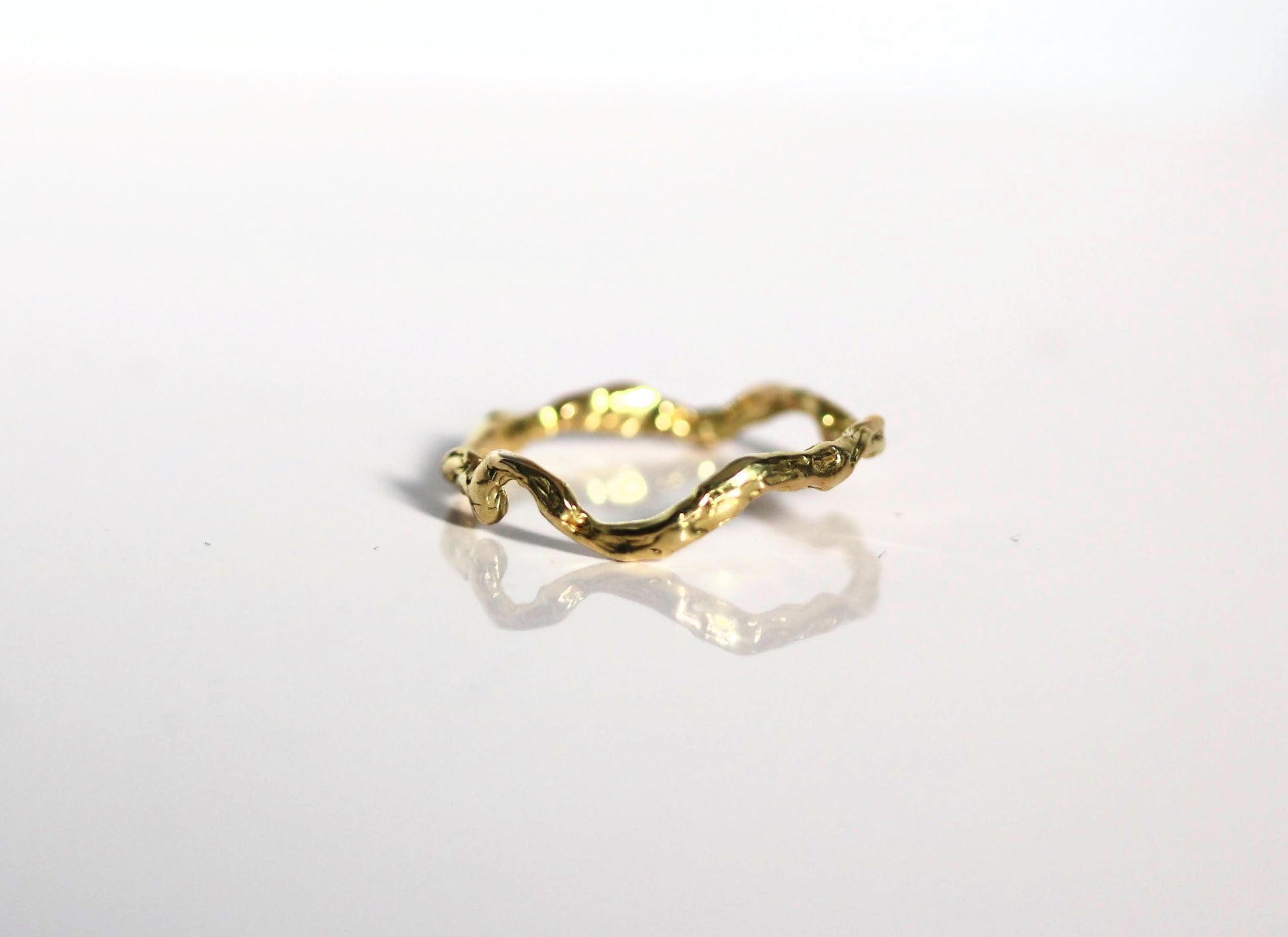 18K gold organic design ring