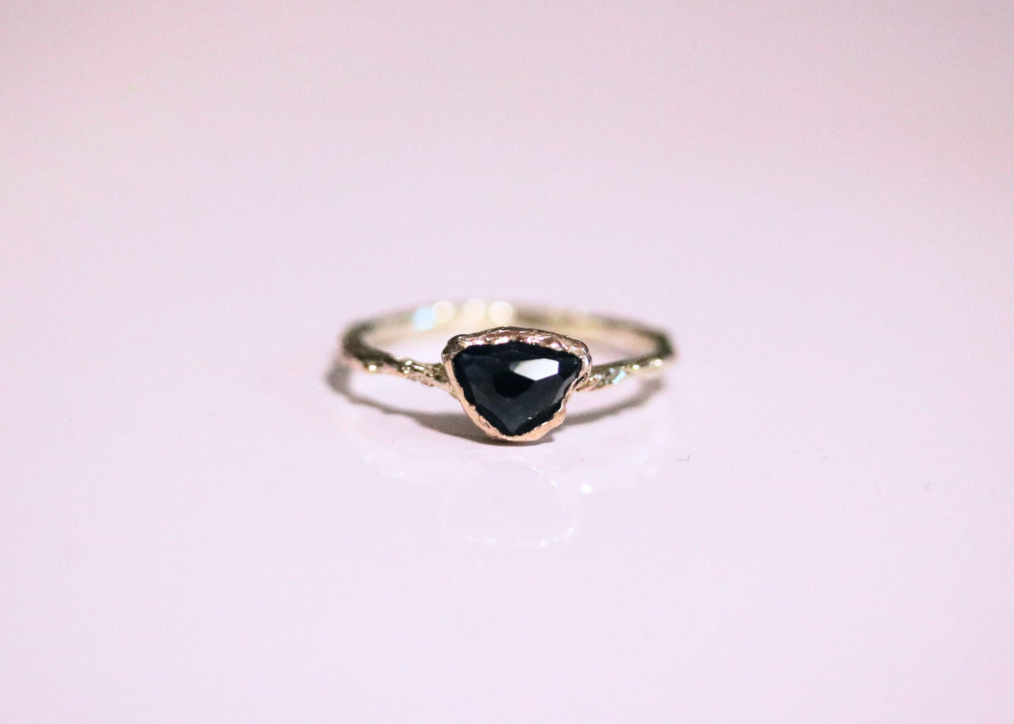 blue toumaline gold ring