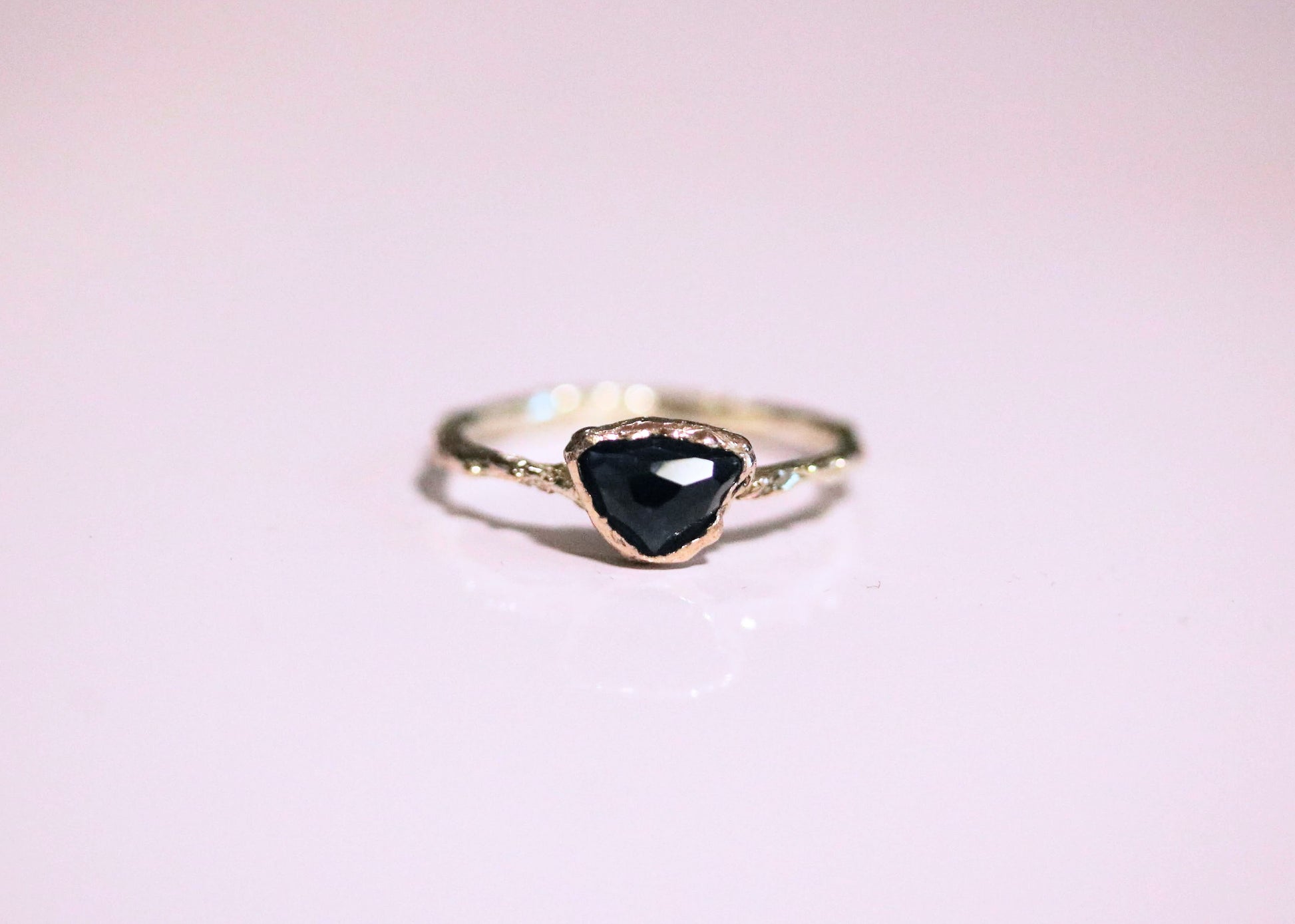 blue toumaline gold ring