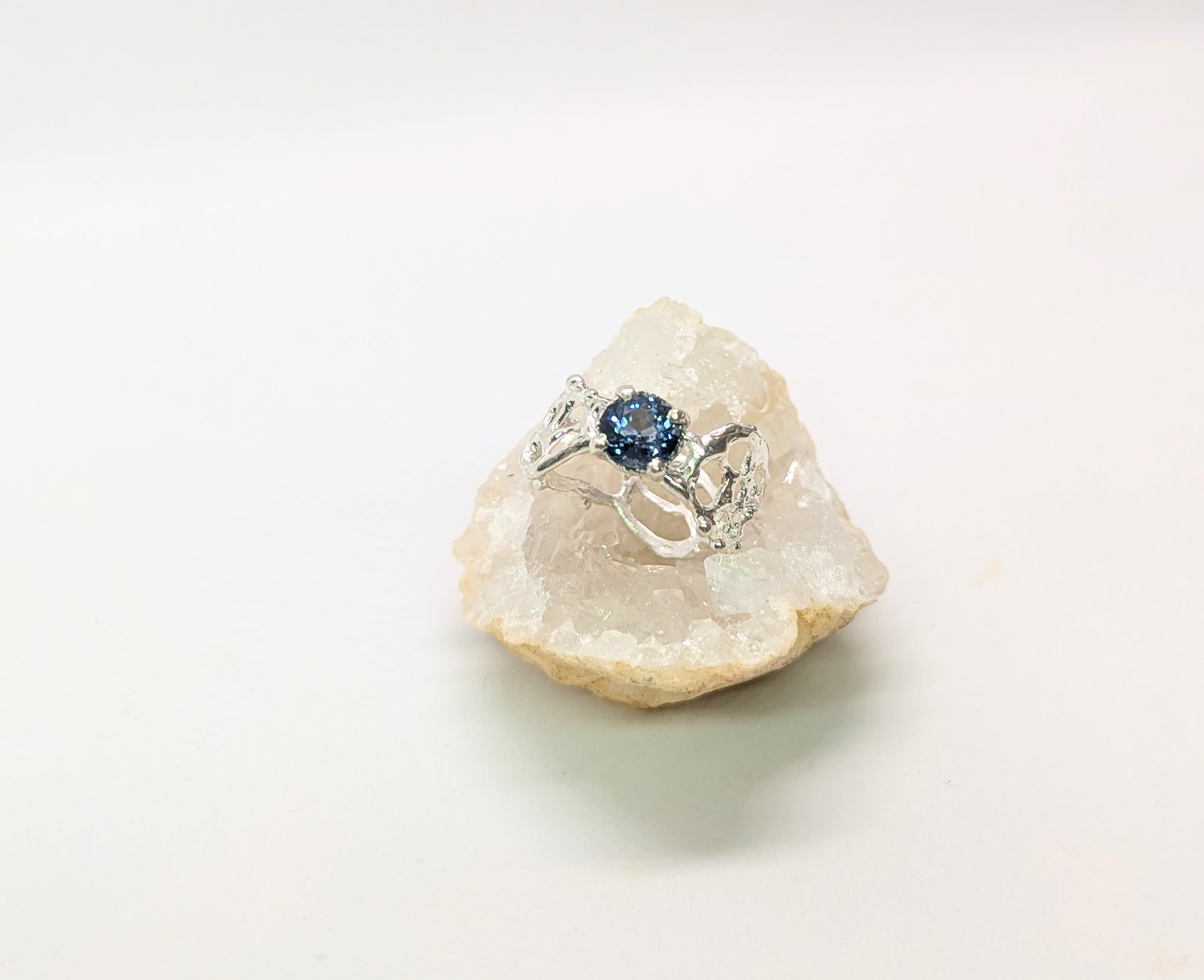 Blue Spinel Asatsuyu Jukai Ring