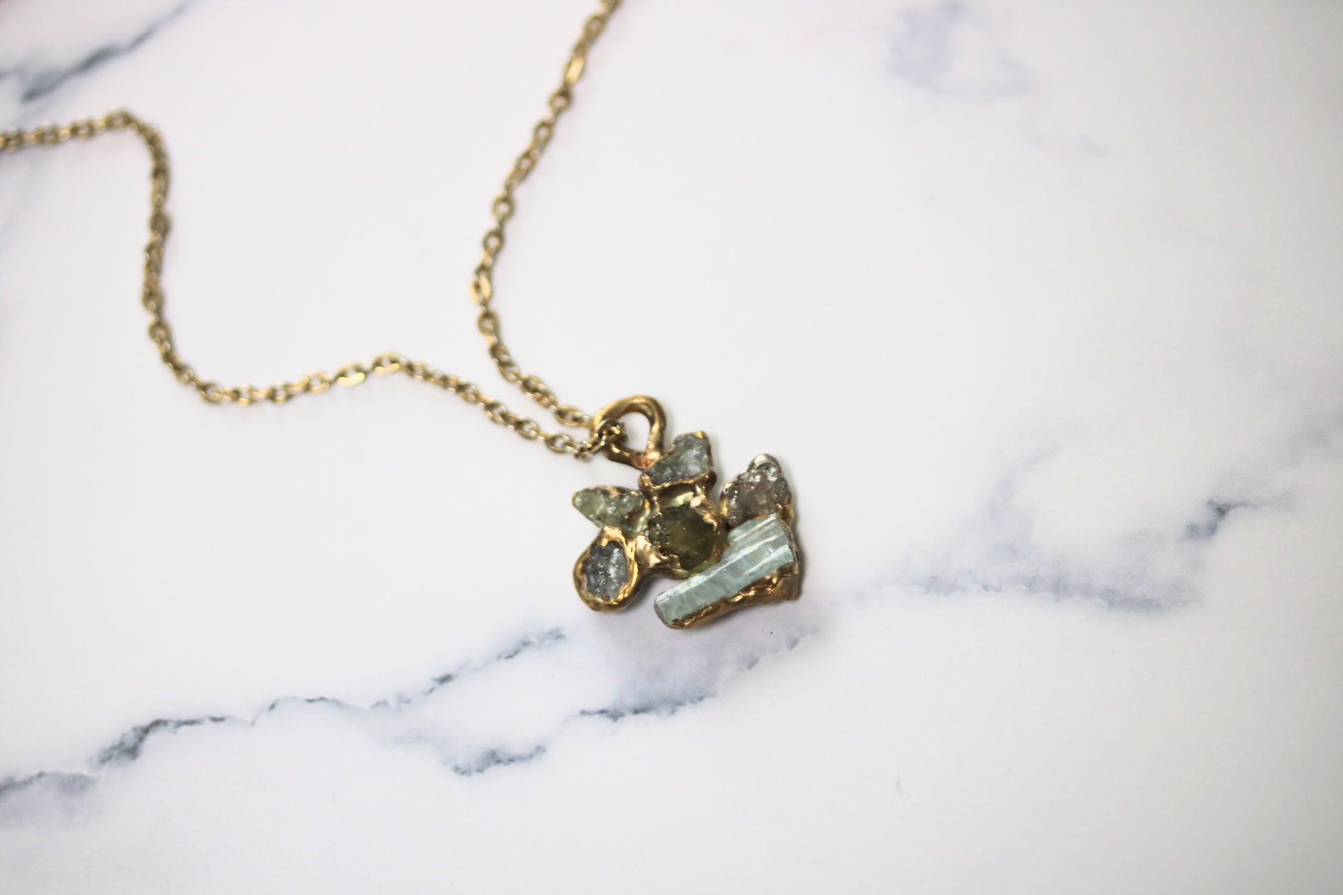 raw gem stone pendant necklace