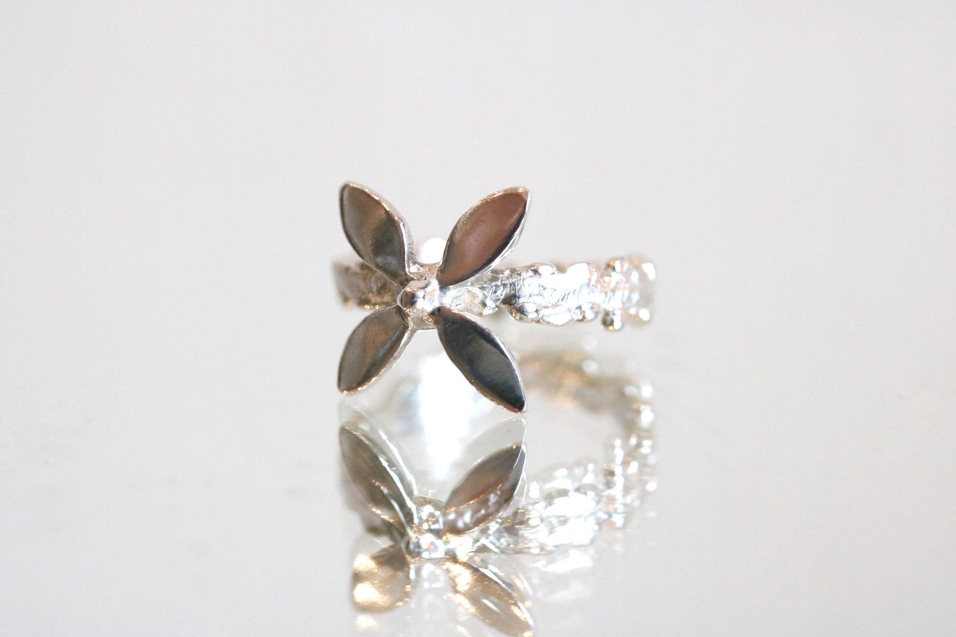 four leaf ring