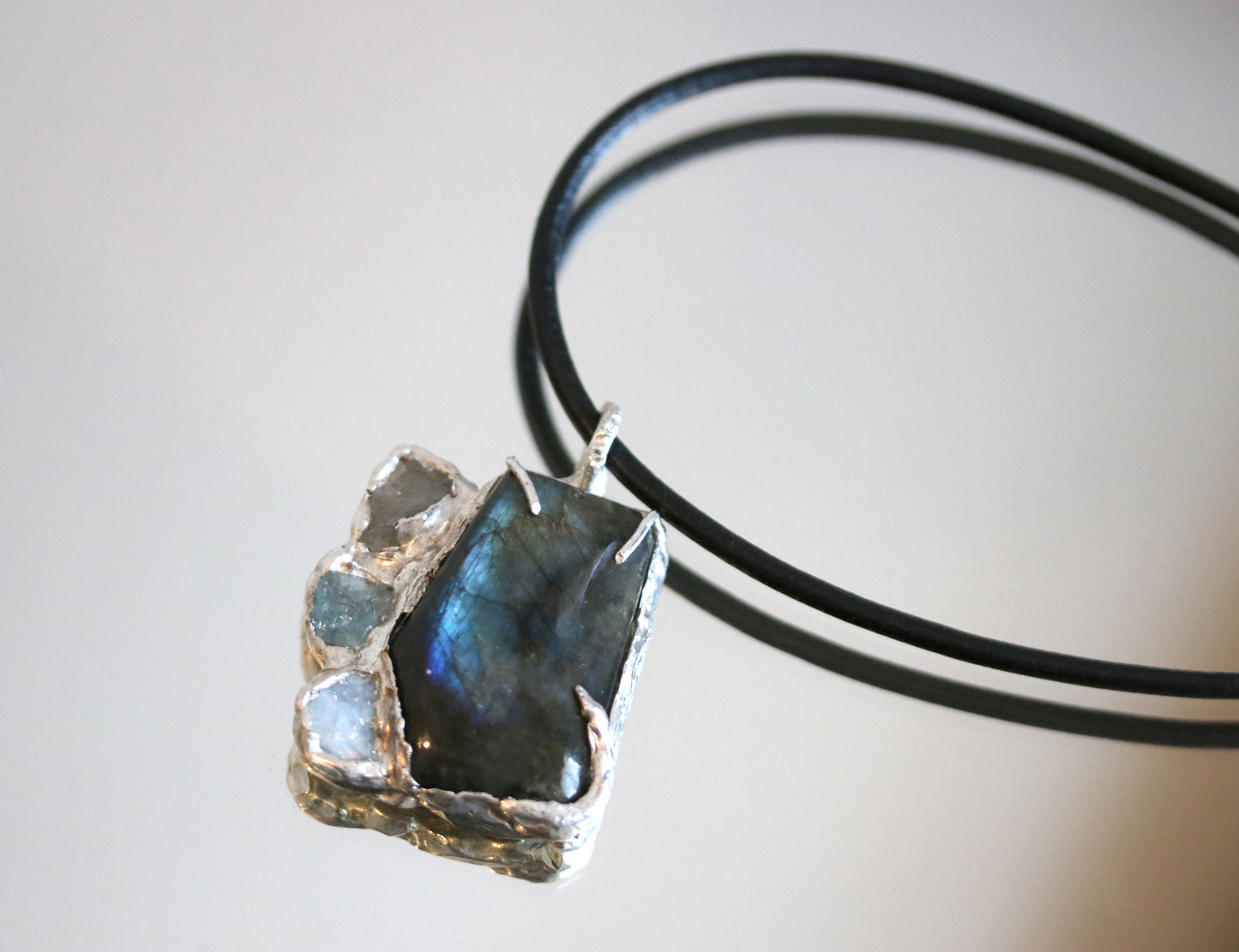 labradorite pendant