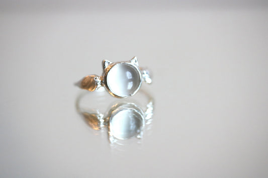 White Moonstone Neko Ring SAMPLE SALE