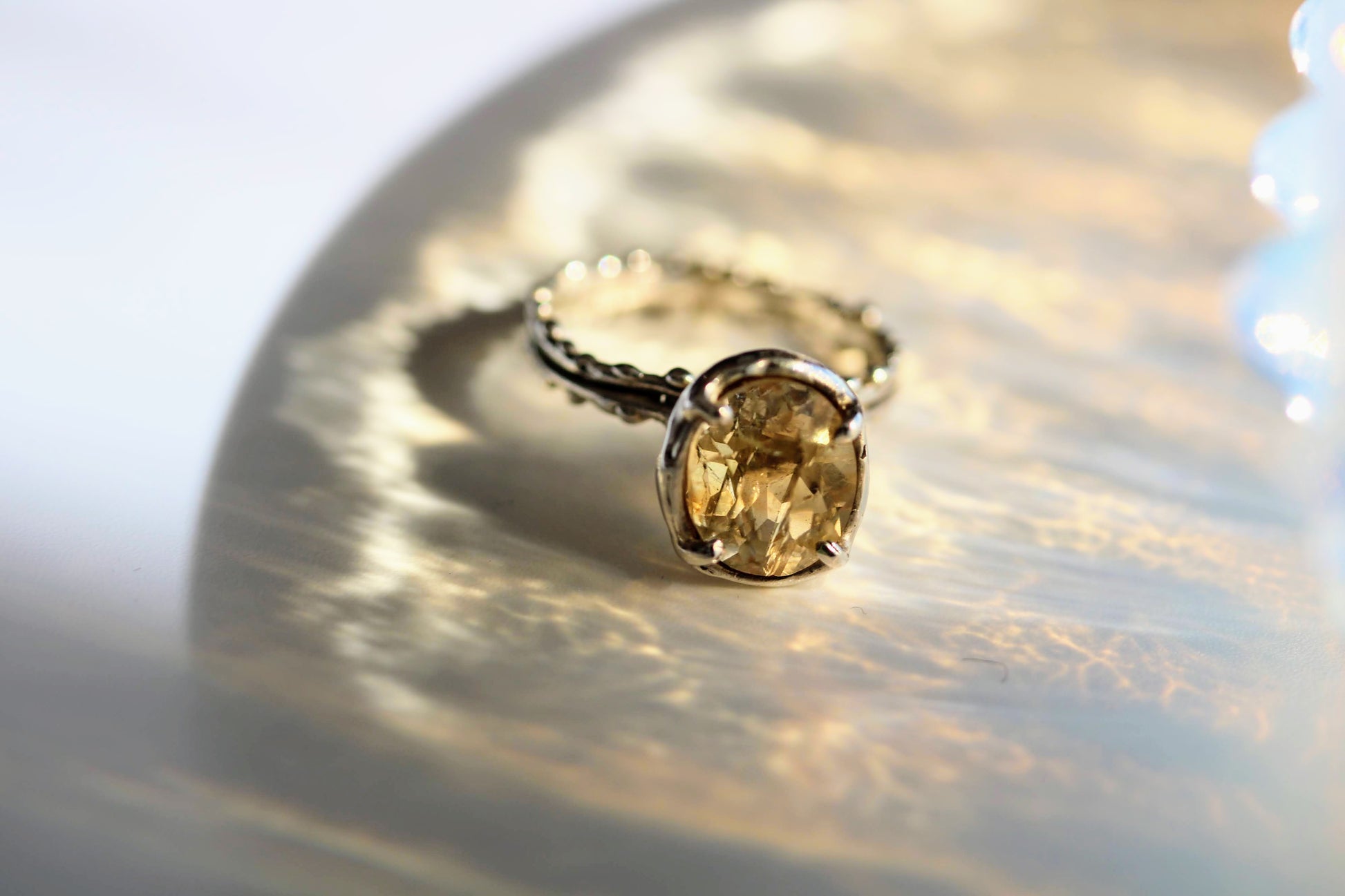yellow citrine solitaire