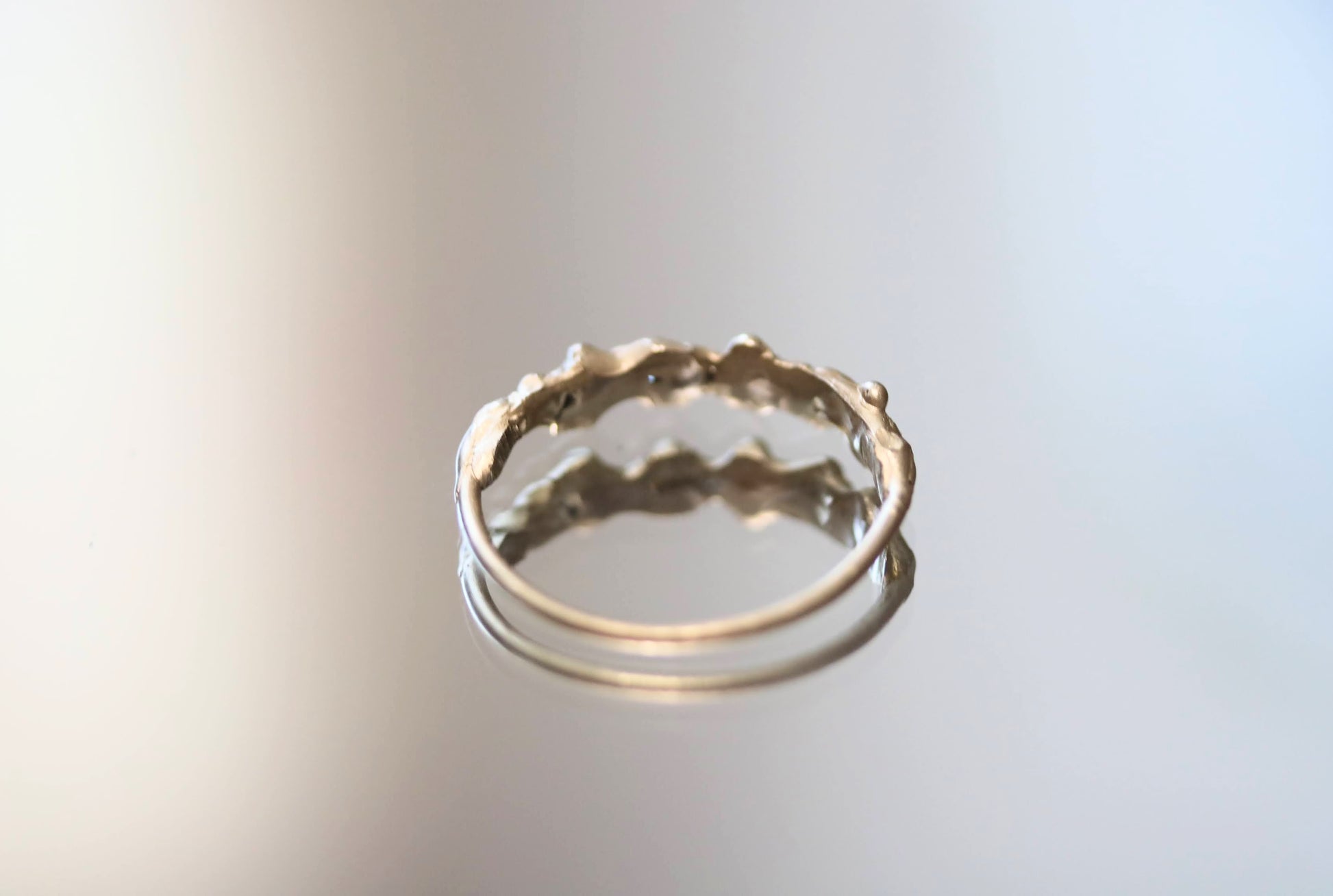 gold ring with sapphire