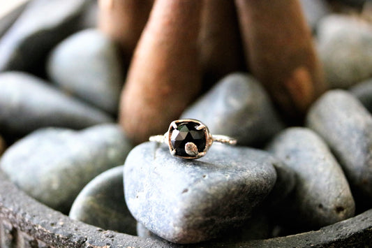 black spinel silver ring
