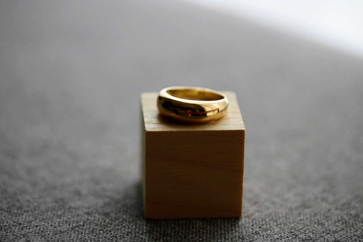 gold marriage band